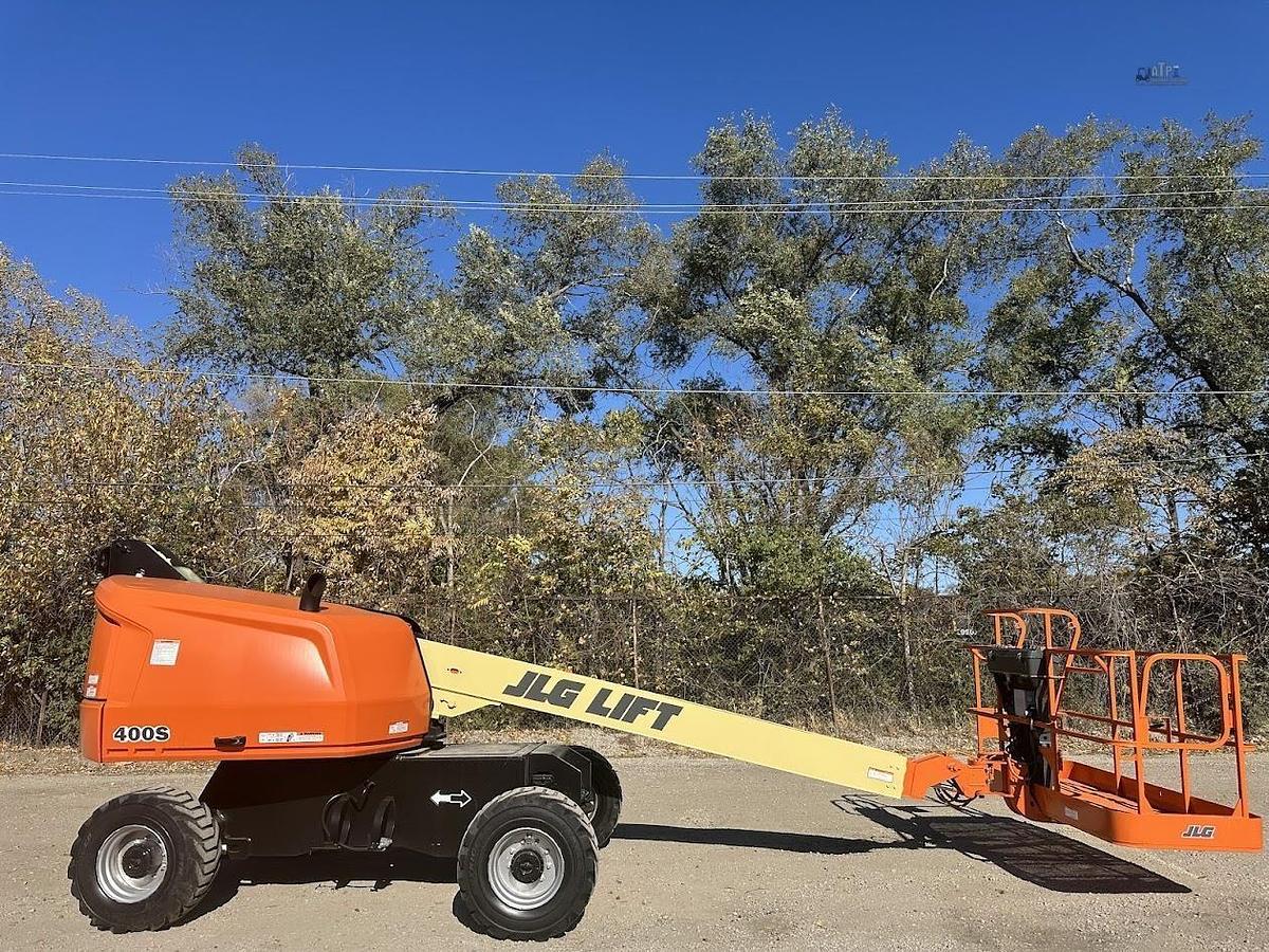 Used 2016 JLG 400S
