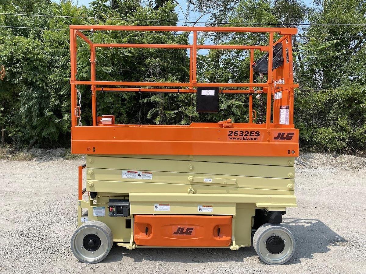 Used 2017 JLG 2632ES