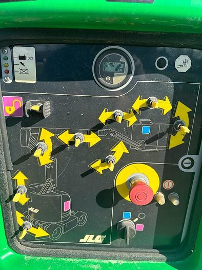 Used 2012 JLG E300AJP