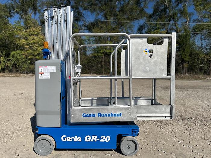 Used 2013 GENIE GR20