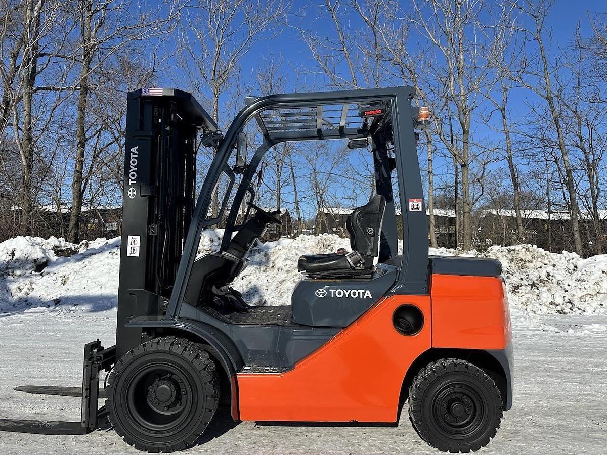 Used 2021 TOYOTA 8FDU25