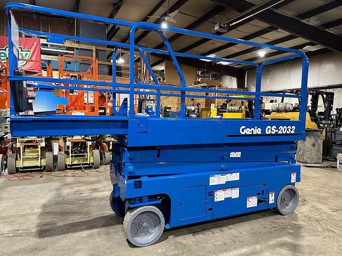 Used 2015 GENIE GS2032