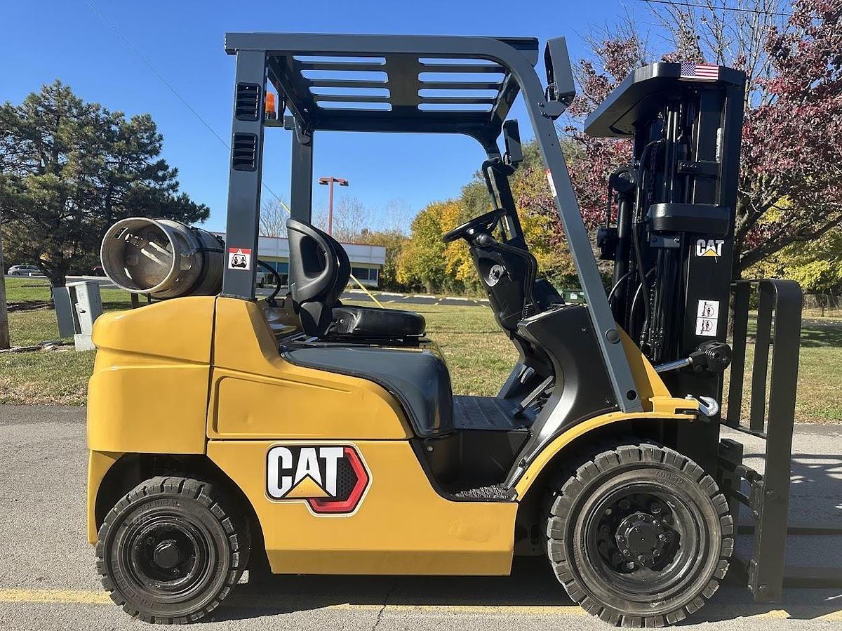 Used 2017 CATERPILLAR GP25N