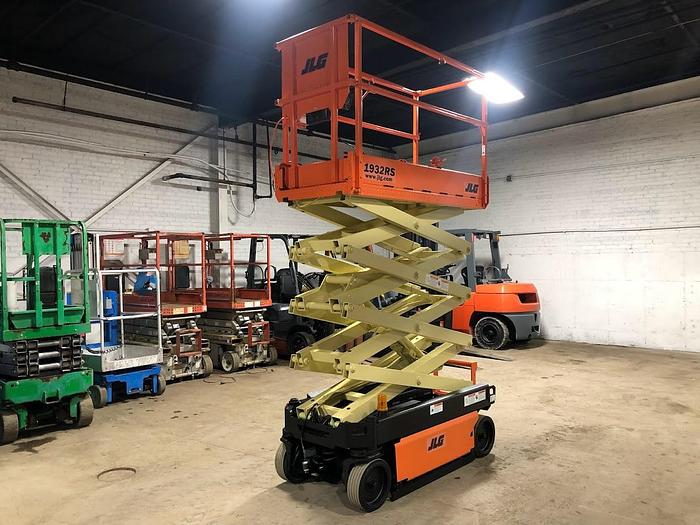 Used 2014 JLG 1932RS