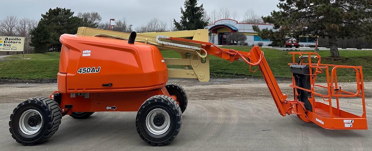Used 2017 JLG 450AJ