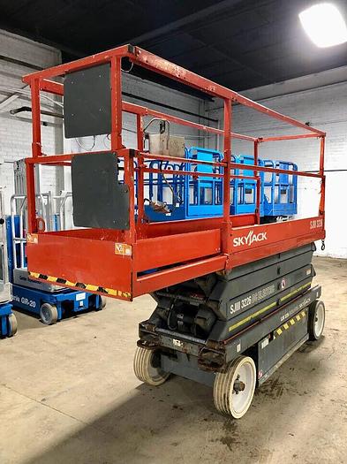 Used 2013 SKYJACK SJIII3226