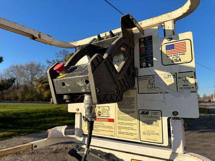 Used 2015 JLG 2030ES