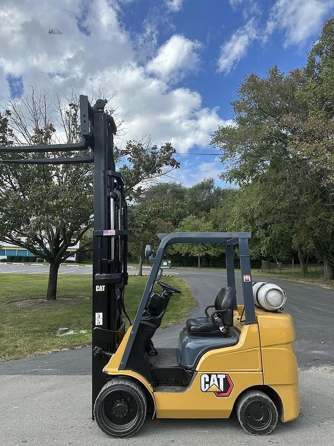 Used MITSUBISHI FGC30N