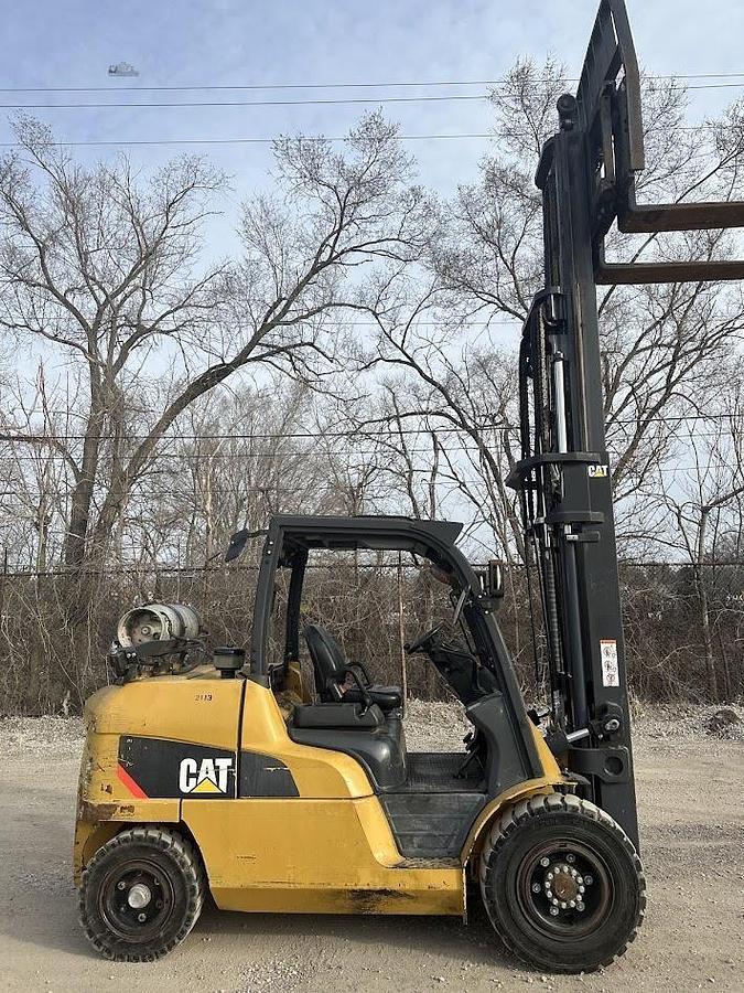 Used 2017 CATERPILLAR GP55N1