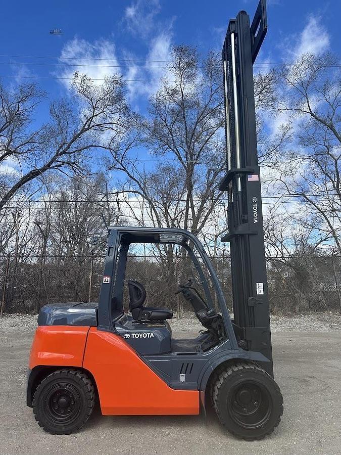 Used 2018 TOYOTA 8FD40U