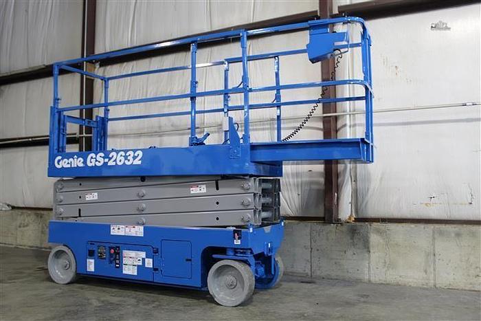 Used 2014 GENIE GS2632