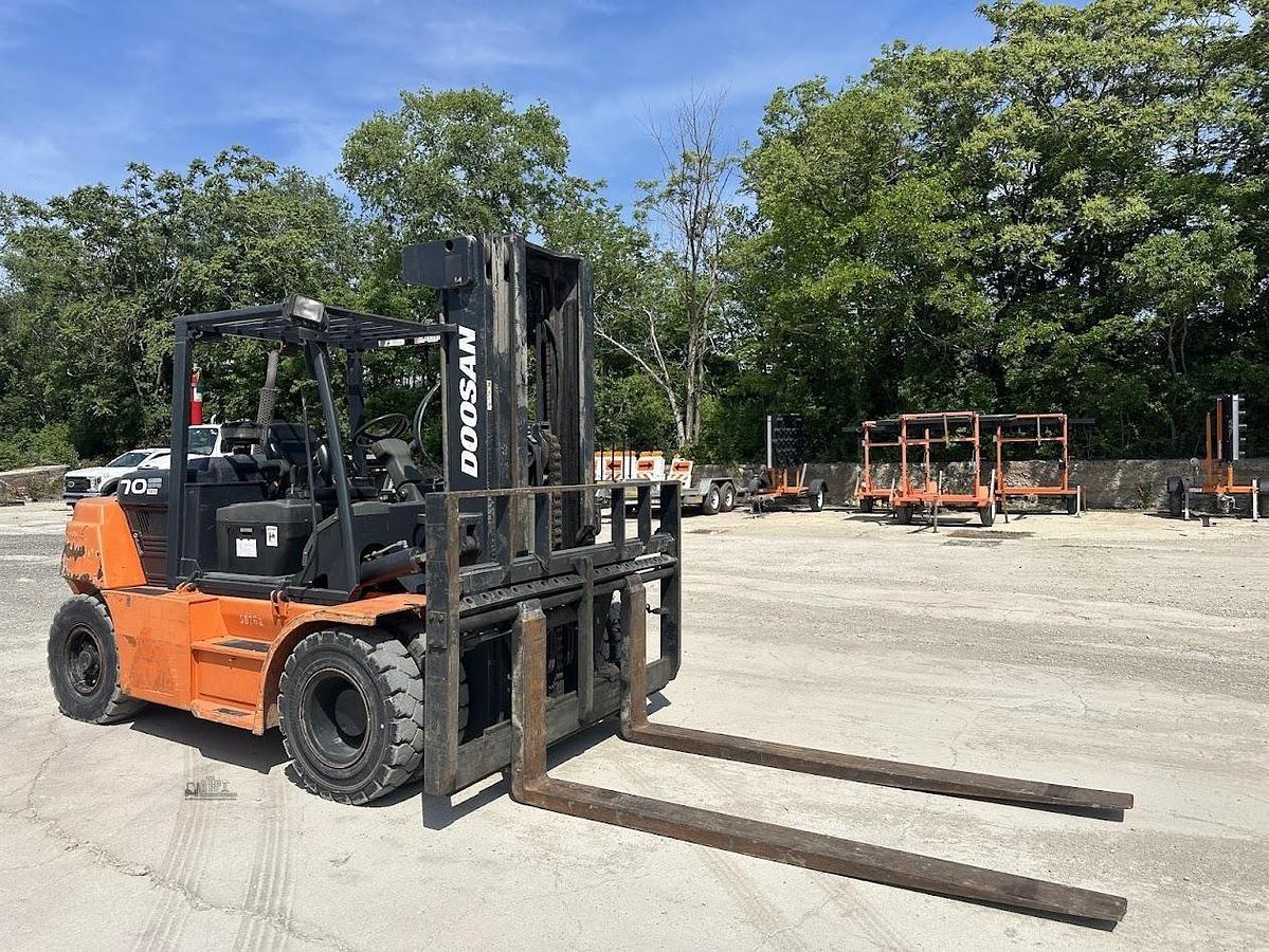 Used 2019 DOOSAN D70S-7