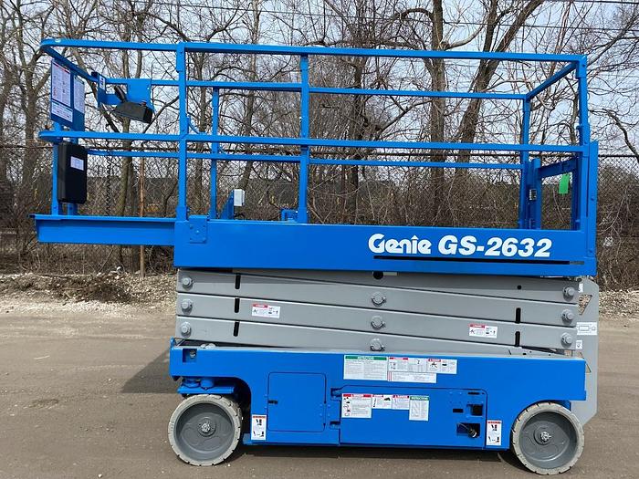 Used 2013 GENIE GS-2632