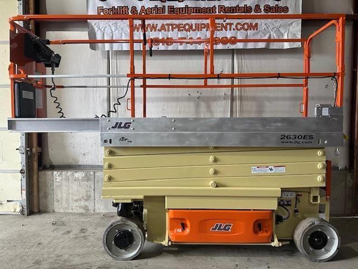 Used 2015 JLG 2630ES