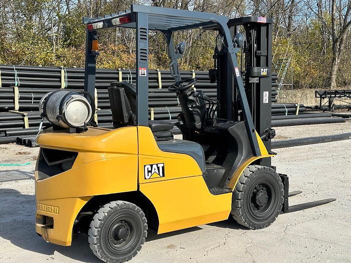 Used MITSUBISHI CATERPILLAR FG25N