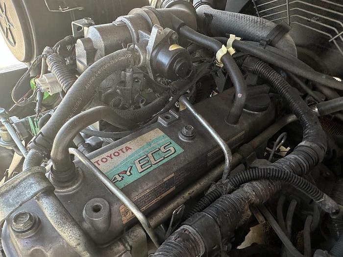 Used 2016 TOYOTA 8FGCU25