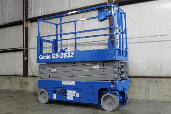 Used 2014 GENIE GS2632