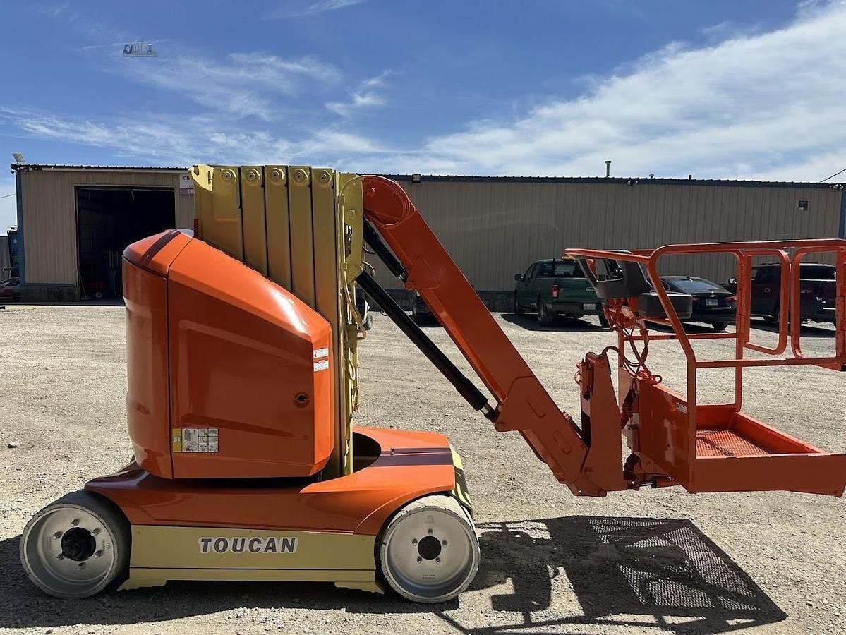 Used 2016 JLG TOUCAN 32E