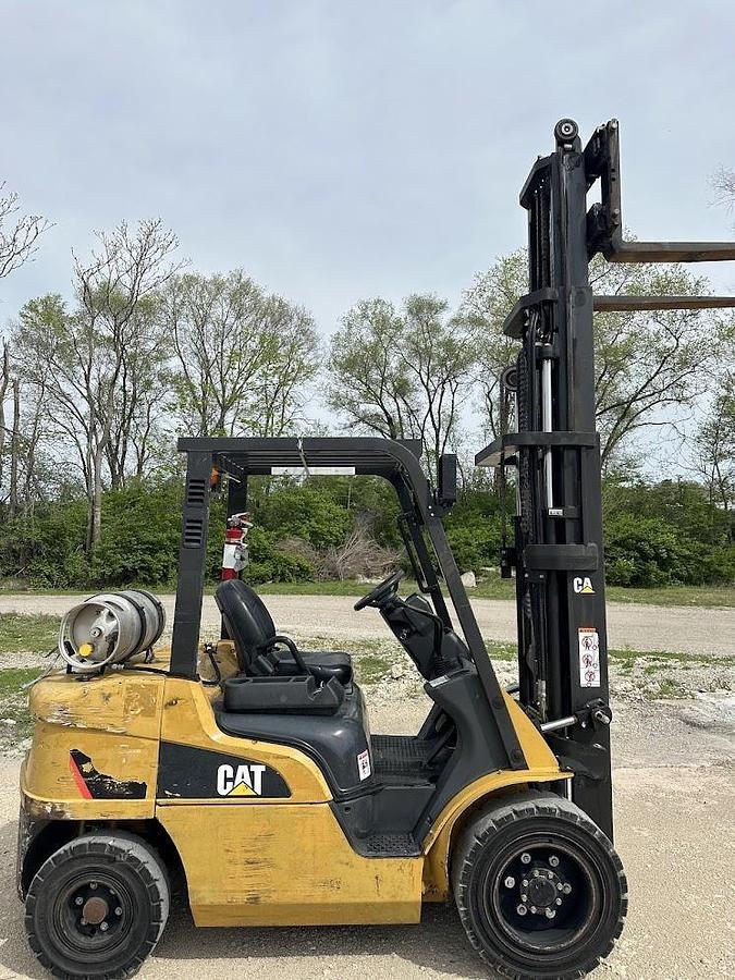 Used 2014 CATERPILLAR GP30N