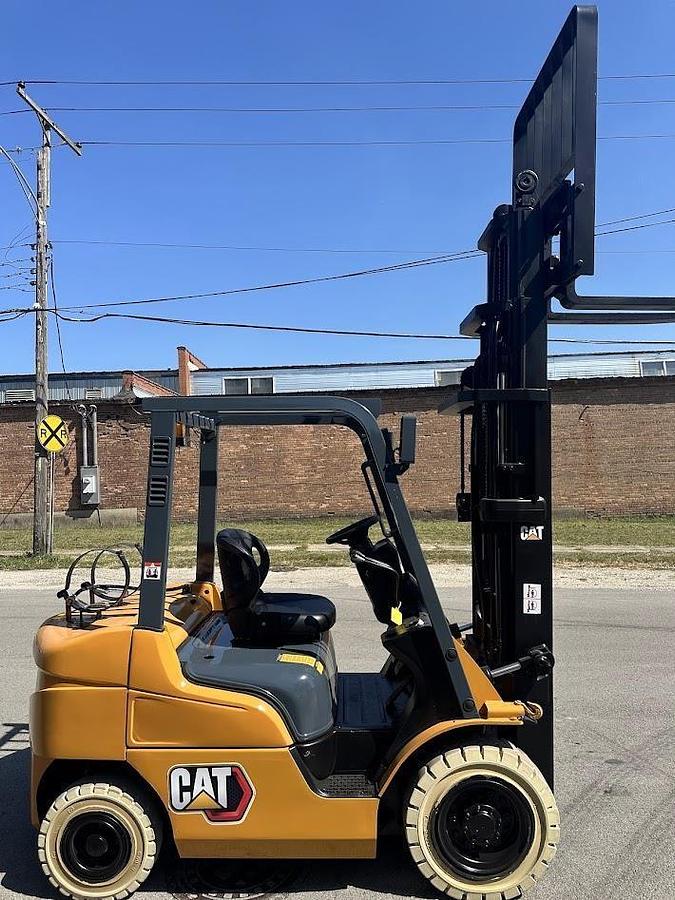 Used 2013 MITSUBISHI FG25N