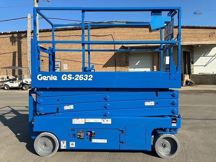 Used 2014 GENIE GS2632