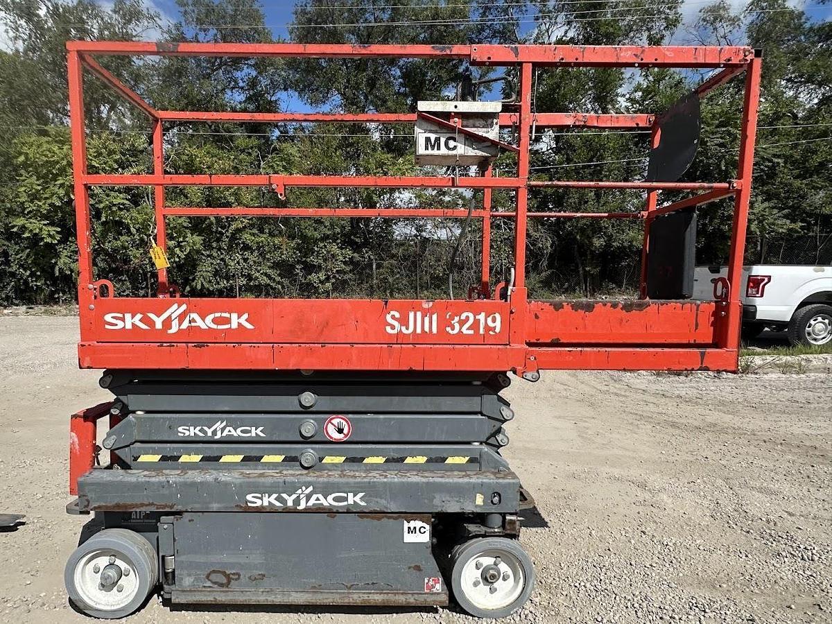 Used 2016 SKYJACK SJIII3219