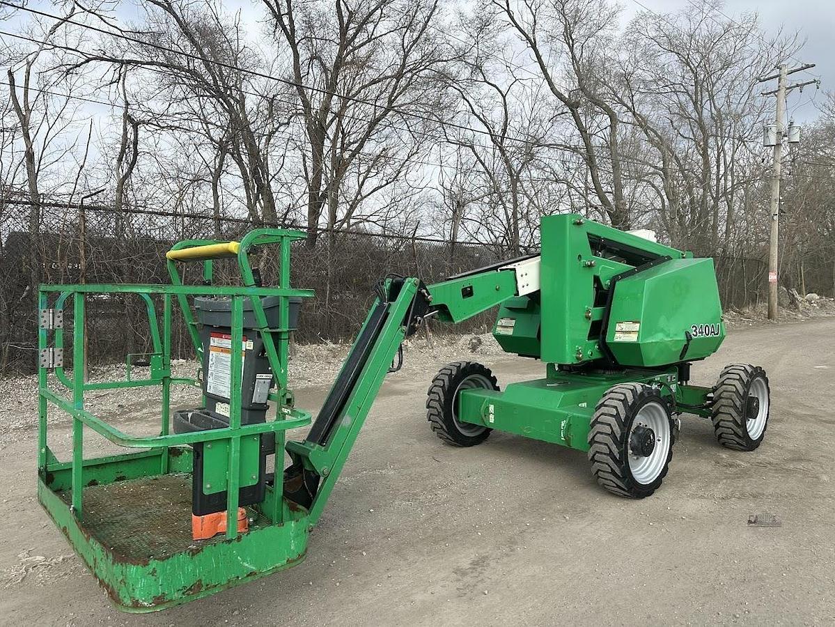 Used 2017 JLG 340AJ