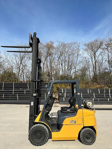 Used MITSUBISHI CATERPILLAR FG25N