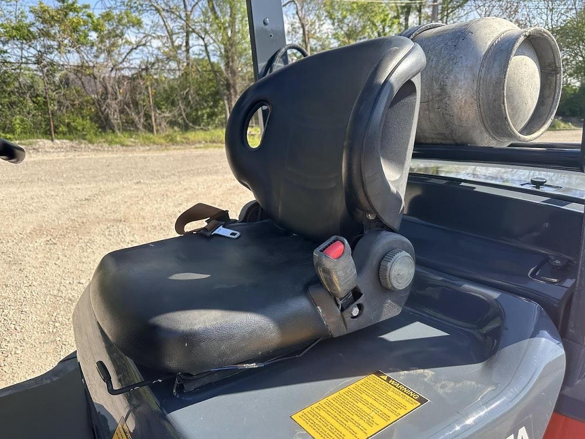 Used 2016 TOYOTA 8FG35U