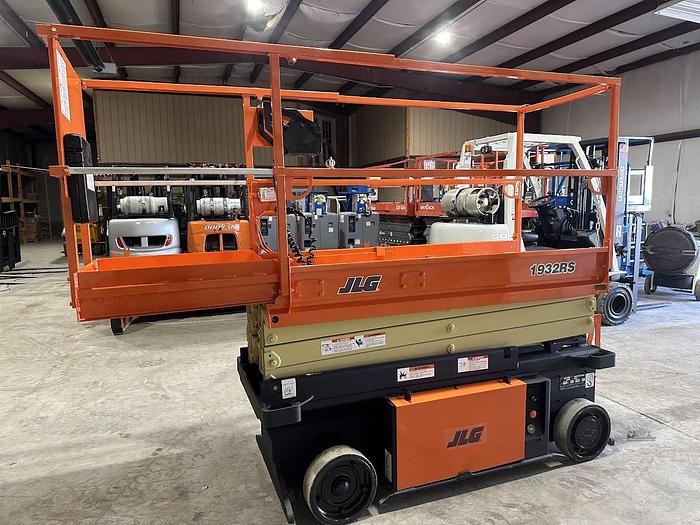 Used 2015 JLG 1932RS