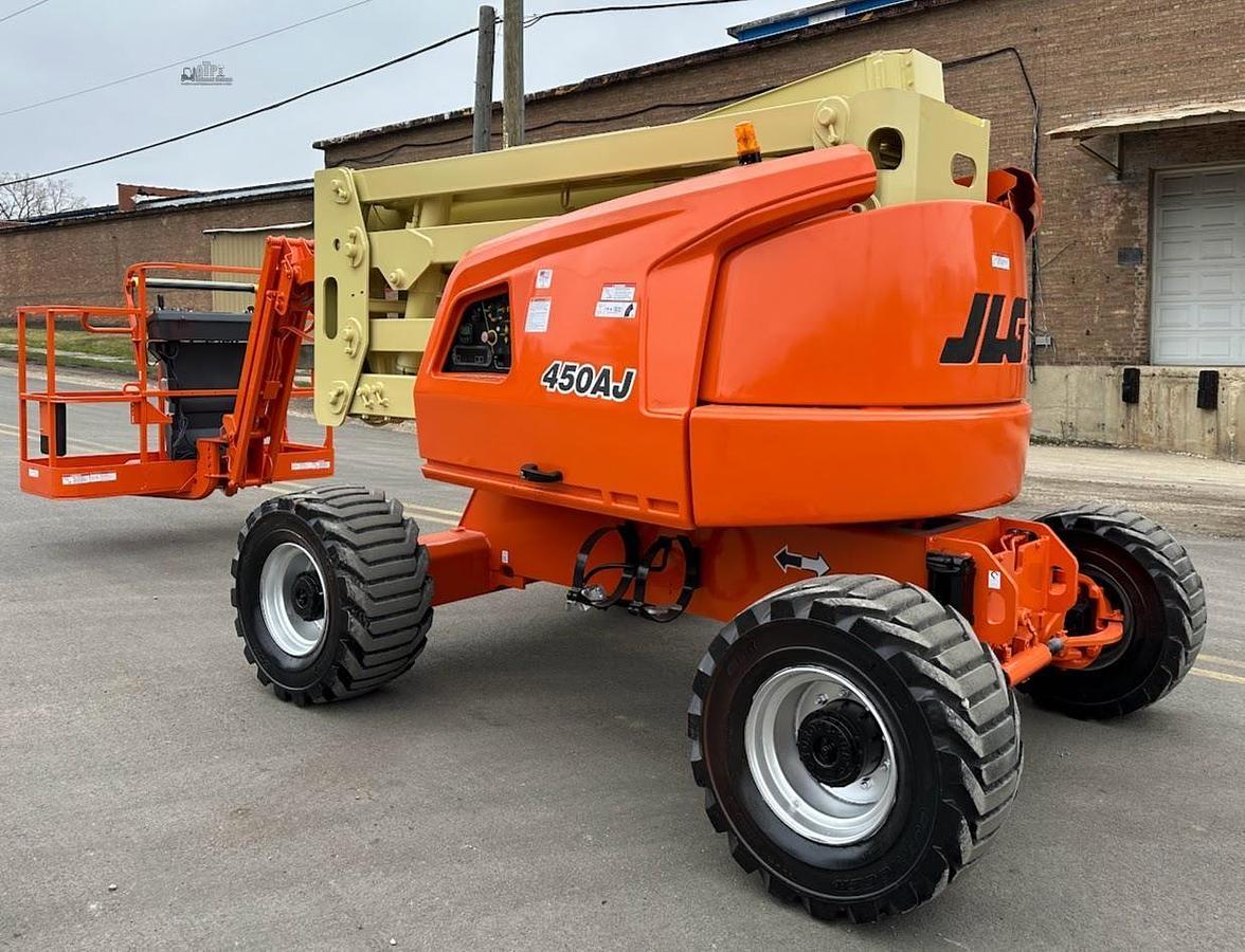 Used 2015 JLG 450AJ