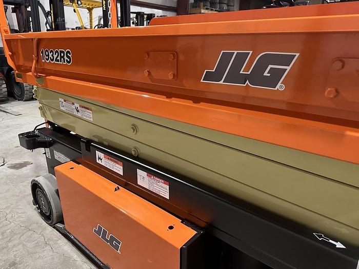 Used 2015 JLG 1932RS