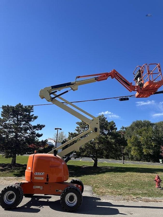 Used 2015 JLG 450AJ