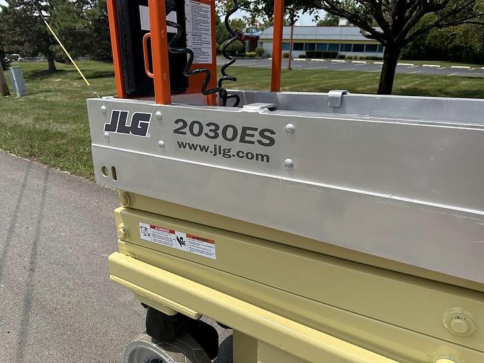 Used 2014 JLG 2030ES