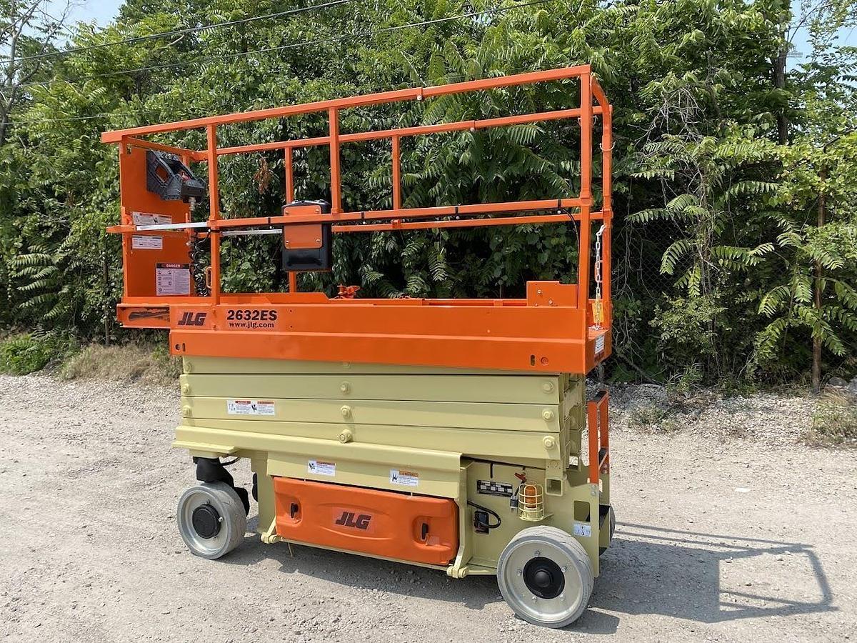 Used 2017 JLG 2632ES