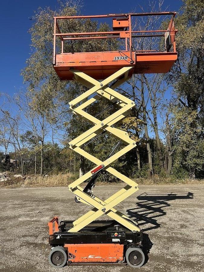 Used 2018 JLG 1932R
