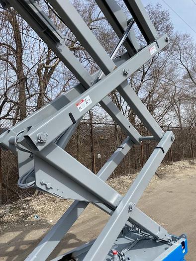 Used 2013 GENIE GS-2632