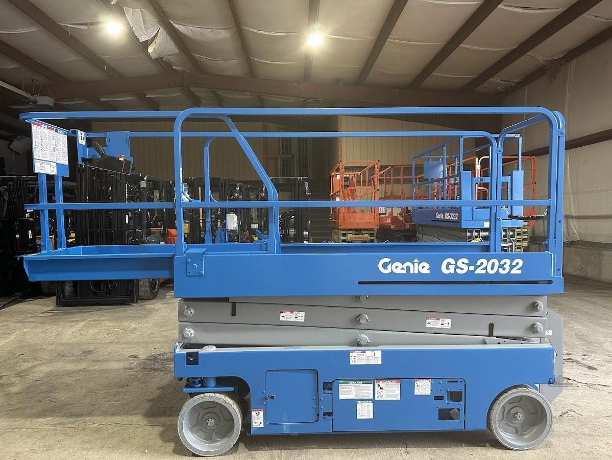 Used 2015 GENIE GS2032