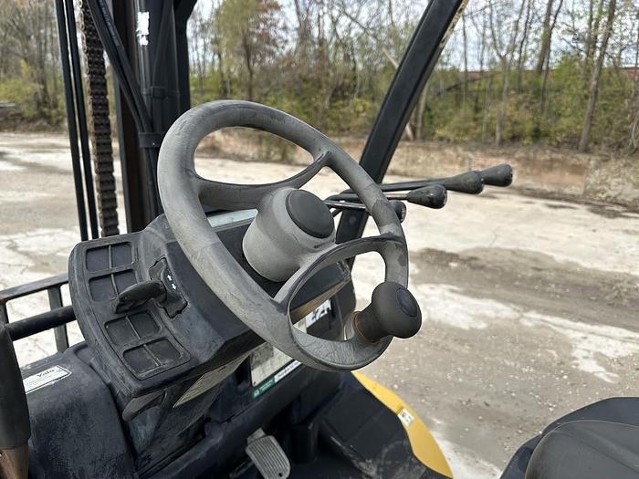 Used 2014 YALE GDP155VX