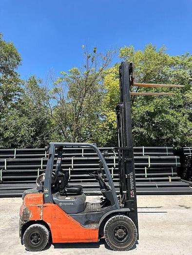 Used 2013 TOYOTA 8FGU25