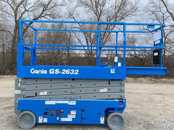 Used 2013 GENIE GS-2632