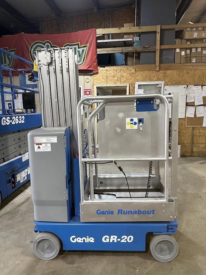 Used 2013 GENIE GR20