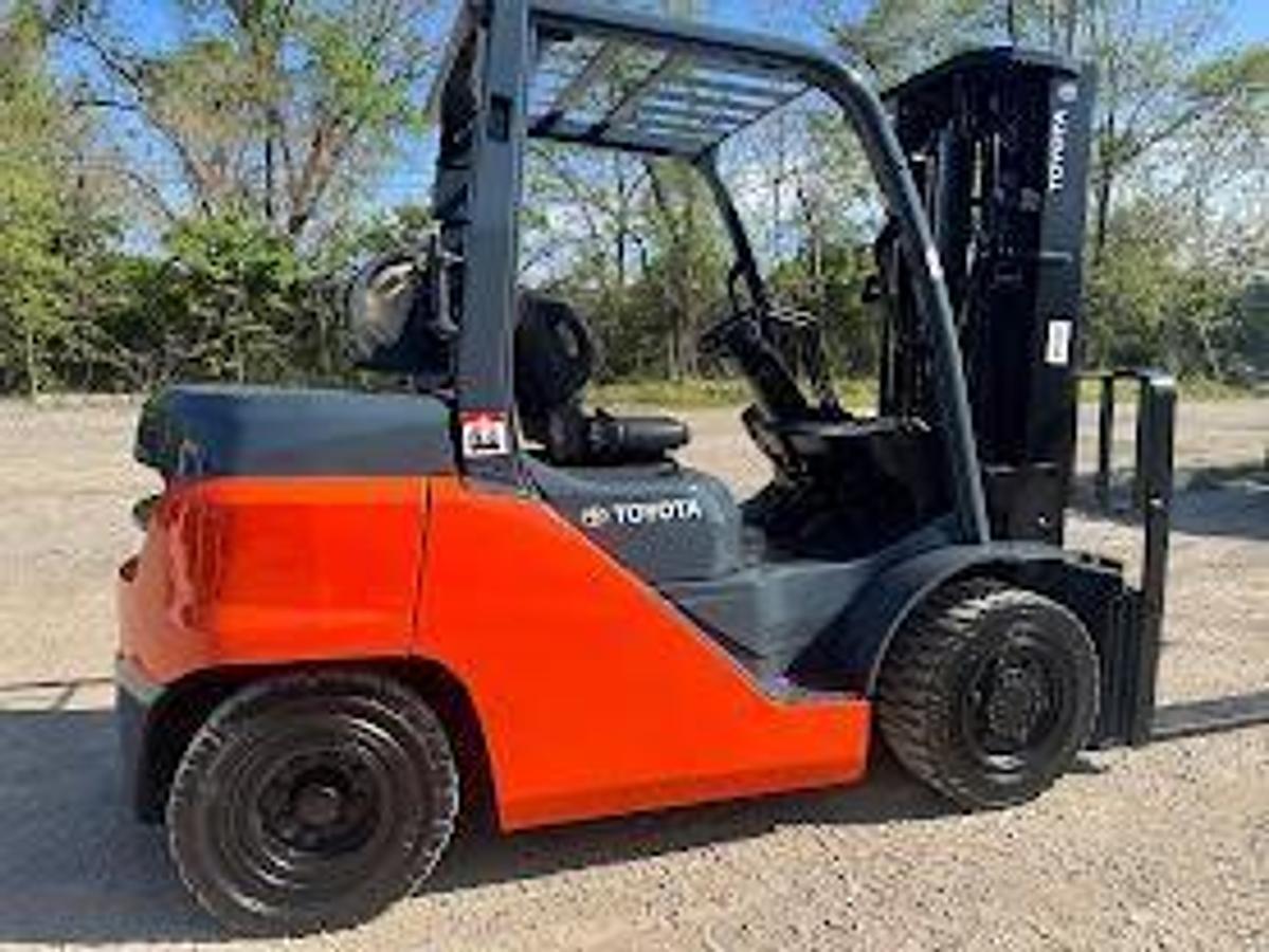 Used 2016 TOYOTA 8FG35U