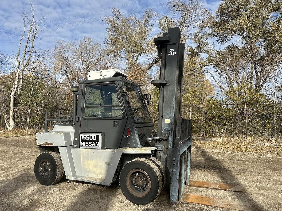Used NISSAN VF05H70V