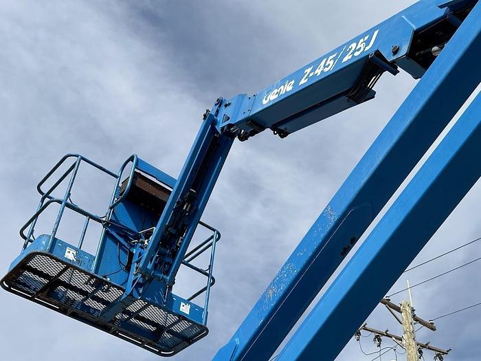 Used 2015 GENIE Z45/25J