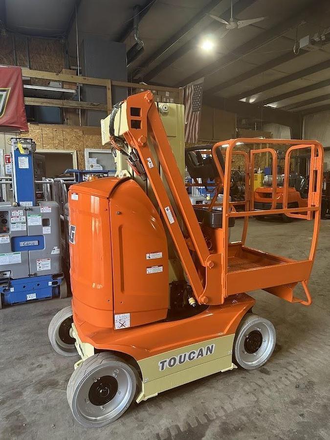 Used 2012 JLG TOUCAN 20E
