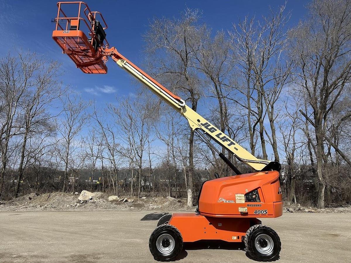 Used 2016 JLG 400S
