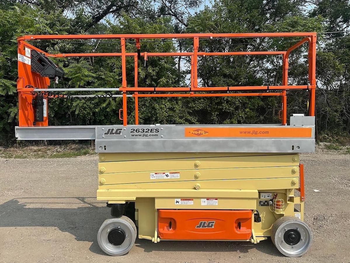 Used 2015 JLG 2630ES