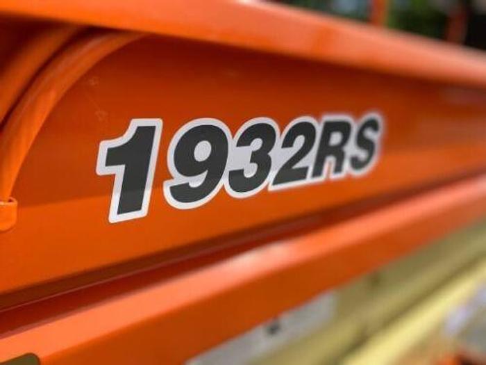 Used 2015 JLG 1932RS