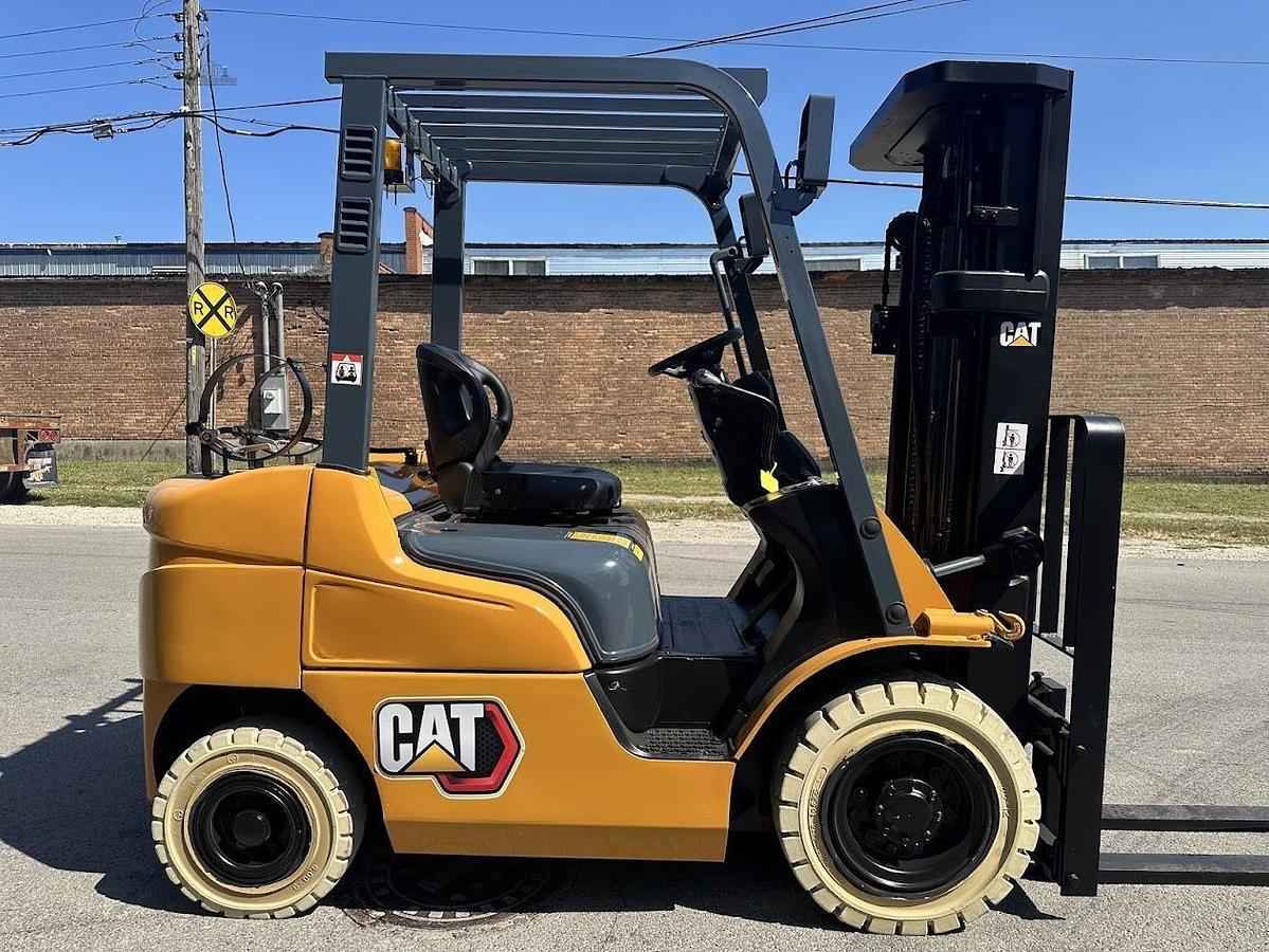 Used 2013 MITSUBISHI FG25N